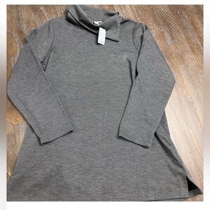 Gray Long Sleeve Top